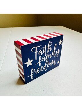 FAITH FAMILY FREEDOM patriotic decoration Fourth of July tiered tray America USA